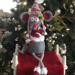 COPY - COPY - COPY - Christmas Mouse Holiday Home Decor